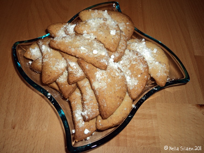 Resep Almond Crescents