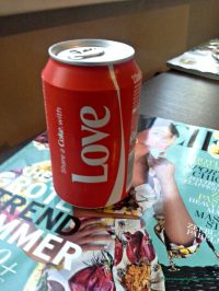 Love Love Love melulu :)